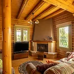 Wooden villa, big garden, mountain view